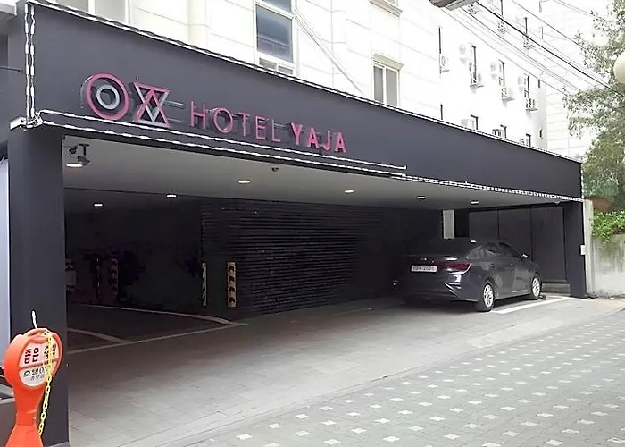 Yaja Jongno 2*