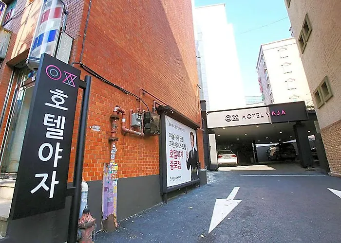 Yaja Jongno 2*